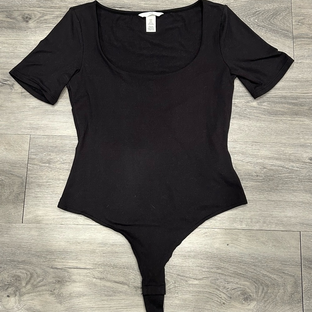 H&M Black Short Sleeve Fitted Bodysuit